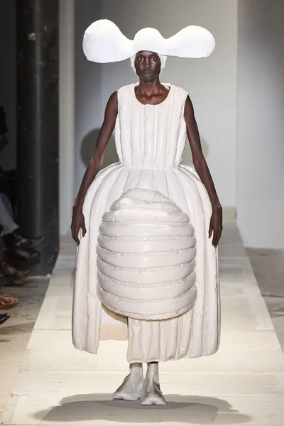 Look 1
